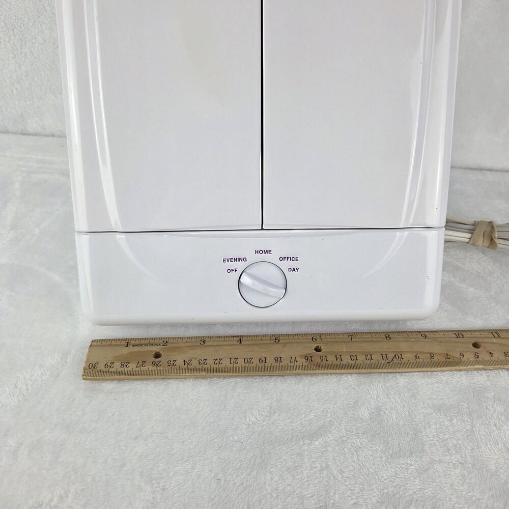Conair Double 2 Sided Lighted Makeup Mirror Magnified Model TM7LX 4 Settings - Picture 4 of 10